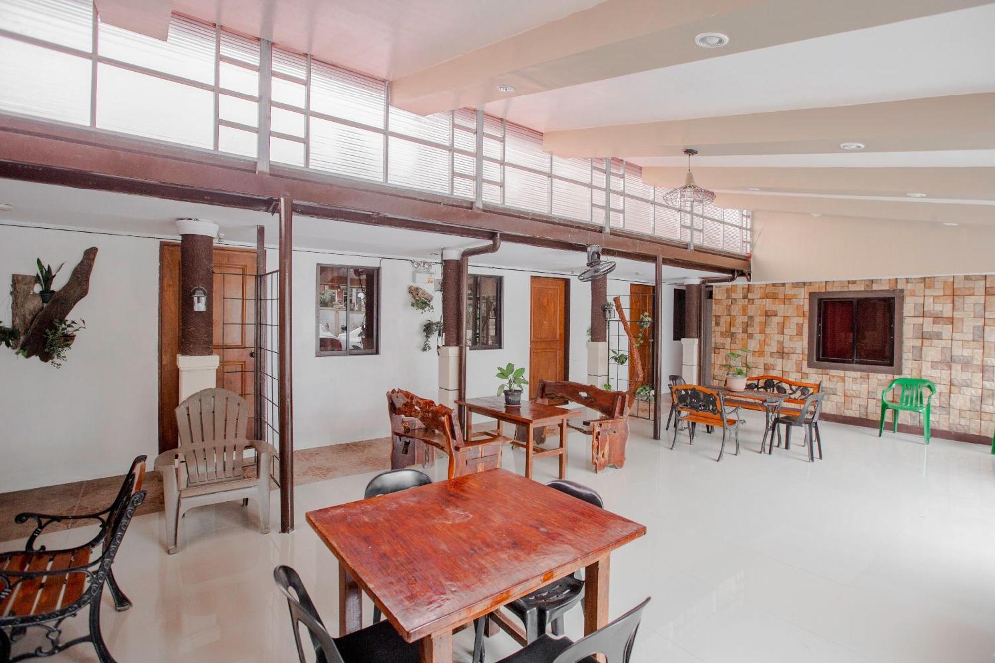 OYO 741 Sierra Travellers Inn Tagaytay City Eksteriør bilde