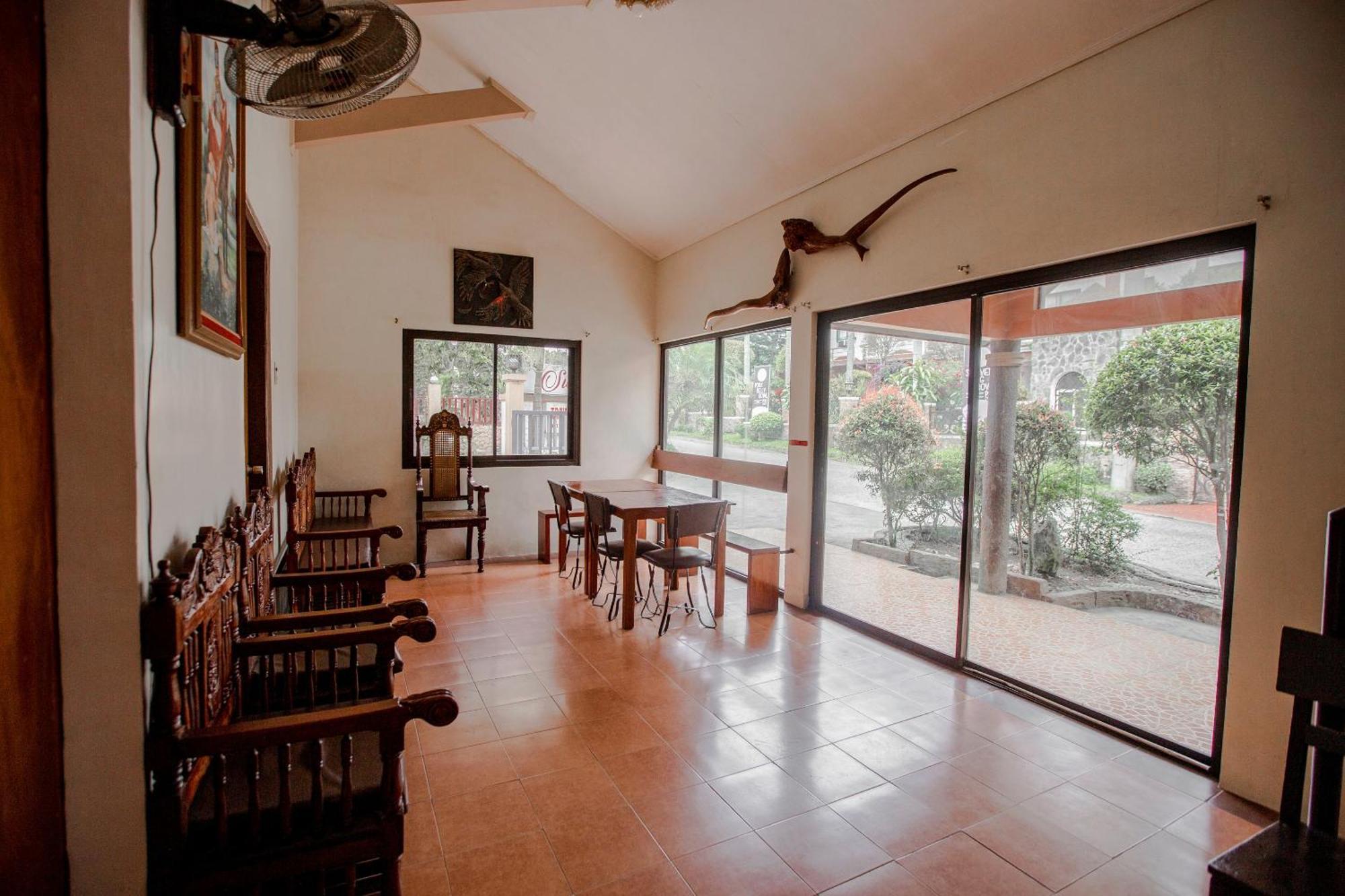 OYO 741 Sierra Travellers Inn Tagaytay City Eksteriør bilde
